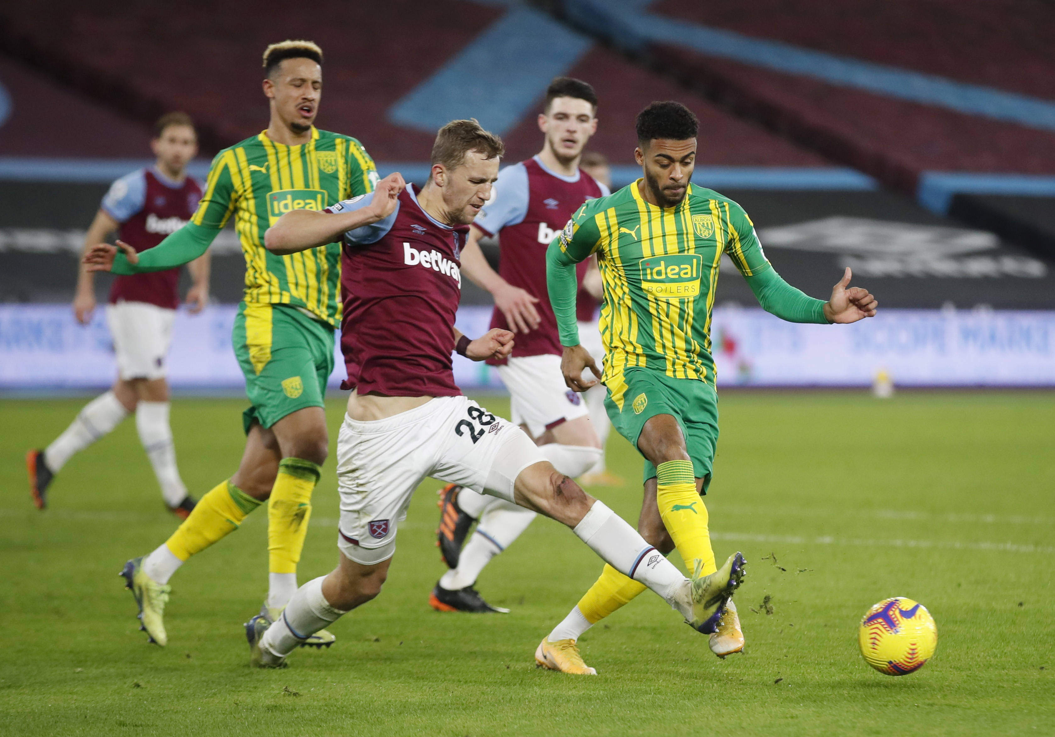 法尔克：热刺切尔西有意金玟哉 拜仁或考虑出售他